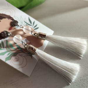 Lógó bojtos fülbevaló matt hegyikristály gyönggyel � elegáns, bohém stílus! - ékszer - fülbevaló - rojtos fülbevaló - Meska.hu