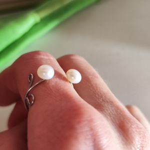 Egyedi kézzel készült édesvízi tenyésztett gyöngy gyűrű! - ékszer - gyűrű - gyöngyös gyűrű - Meska.hu