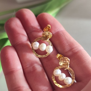 Egyedi, kézzel készült nemesacél fülbevaló édesvízi tenyésztett gyöngyökkel! - Meska.hu