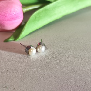 Igazgyöngy ragyogás � Nemesacél fülbevaló édesvízi tenyésztett gyönggyel, Ékszer, Fülbevaló, Pötty fülbevaló, Ékszerkészítés, Gyöngyfűzés, gyöngyhímzés, MESKA