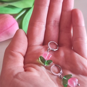 Nemesacél, aszimmetrikus tulipános fülbevaló � finom, tavaszi hangulatban  - ékszer - fülbevaló - lógó fülbevaló - Meska.hu