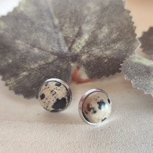 Egyedi Pöttyös Elegancia: Valódi Dalmata Jáspis Nemesacél Cabochon  Fülbevaló (12mm) - ékszer - fülbevaló - pötty fülbevaló - Meska.hu