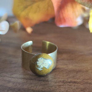 Egyedi Képjáspis sárgaréz gyűrű � Állítható, unisex, minimalista ásvány ékszer! - Meska.hu