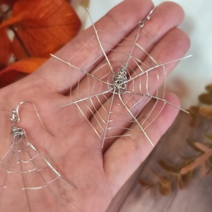 Halloween Pókháló Fülbevaló � Egyedi, Kézzel Készült Nemesacél Ékszer - ékszer - fülbevaló - lógó fülbevaló - Meska.hu