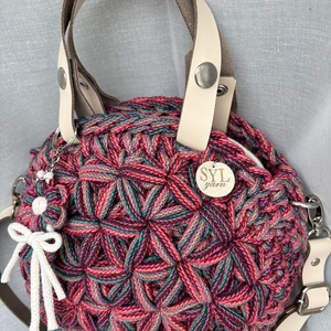 Horgolt jázmin mintás táska - táska & tok - kézitáska & válltáska - vállon átvethető táska - Meska.hu