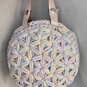 Horgolt jázmin mintás táska - táska & tok - kézitáska & válltáska - vállon átvethető táska - Meska.hu