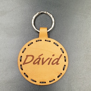 Bőr audi emblémával gravírozott névre szóló kulcstartó - táska & tok - kulcstartó & táskadísz - kulcstartó - Meska.hu