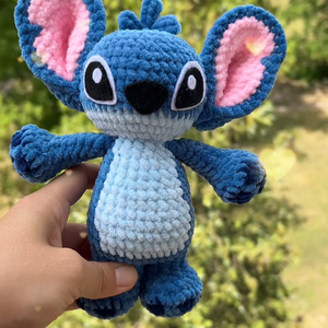 Stitch figura, Játék & Sport, Plüssállat & Játékfigura, Kutya, Horgolás, MESKA