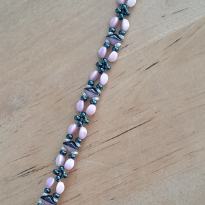 Fekete-rózsaszín-hematit karkötő - ékszer - karkötő - gyöngyös karkötő - Meska.hu