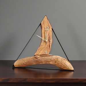 Mandulafa falióra háromszög alakú laposvas keretben � ipari és természetes összhang (43 cm) - Meska.hu