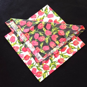 Textil szalvéta -tulipán varációk fejete és natúr alapon, Otthon & Életmód, Konyhafelszerelés, tálalás, Konyhai textil, Szalvéta, Varrás, MESKA