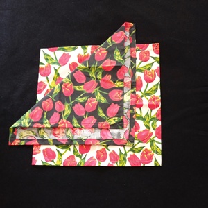 Textil szalvéta -tulipán varációk fejete és natúr alapon - otthon & életmód - konyhafelszerelés, tálalás - konyhai textil - szalvéta - Meska.hu