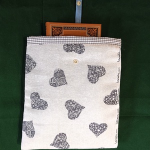 Könyvtok - szürke szív mintás - könyv & zene - könyvtok - Meska.hu