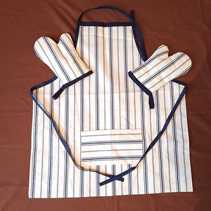 Konyhai szett : kötény, kesztyű -  kék-fehér csíkos, Otthon & Életmód, Konyhafelszerelés, tálalás, Konyhai textil, Edényfogó & Edényfedő, Varrás, MESKA