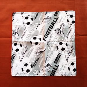 Öko szendvicscsomagoló, újraszalvéta - focilabda mintás - táska & tok - uzsonna- & ebéd tartó - szendvics csomagoló - Meska.hu