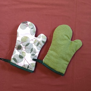 Edényfogó kesztyű zöld levél mintás, Otthon & Életmód, Konyhafelszerelés, tálalás, Konyhai textil, Edényfogó & Edényfedő, Varrás, MESKA