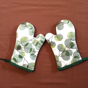 Edényfogó kesztyű zöld levél mintás - otthon & életmód - konyhafelszerelés, tálalás - konyhai textil - edényfogó & edényfedő - Meska.hu