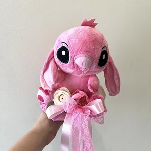 Stich Angels rózsaszín , élethű virágokkal - Meska.hu