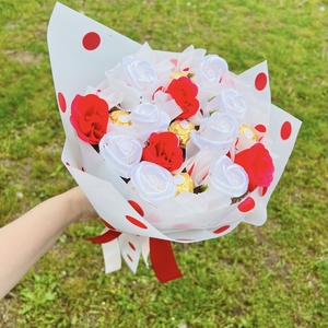 Ferrero Bonbonos Ballagási Csokor, Otthon & Életmód, Dekoráció, Virágdísz és tartó, Csokor & Virágdísz, Virágkötés, MESKA