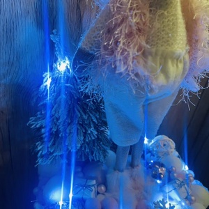 LED világításos télies dekor szarvassal rózsaszín fehér színben, ajtó mellé vagy önálló díszként - Meska.hu