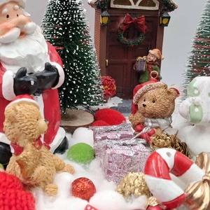 Piros Mikulásos Adventi Asztaldísz  Extra Kivitel, 33 cm, Karácsony, Adventi díszek, Adventi asztaldísz, Virágkötés, MESKA