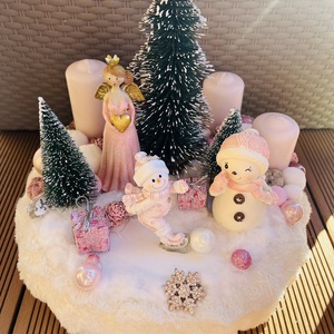 Rózsaszínfehér Meseerdő  Adventi asztaldísz (4 gyertyás), Karácsony, Adventi díszek, Adventi asztaldísz, Virágkötés, MESKA