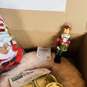 DIY Adventi 4 gyertyás csináld magad  díszítő csomag szőrme alappal és diótörő figurával - karácsony - adventi díszek - adventi asztaldísz - Meska.hu