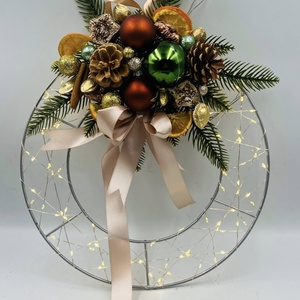 30 cm-es LED-es karácsonyi fénykoszorú � zöld-arany-barna dekorral, szalaggal, Karácsony, Adventi díszek, Adventi ajtódísz, Virágkötés, MESKA