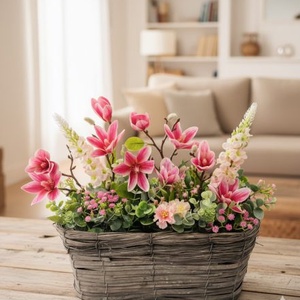 38 cm magnóliás virágkompozíció vesszőkosárban � rózsaszín árnyalatokkal, Otthon & Életmód, Virágdekoráció, Virágdíszek, Asztali virágdísz, Virágkötés, MESKA