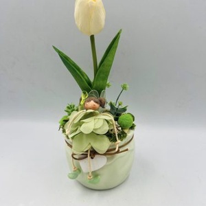 Asztaldísz fehér�zöld színvilágban figurával, kerámia kaspóban - Meska.hu