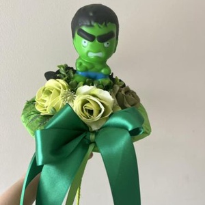 Hulk szuperhősök ballagási csokor, Otthon & Életmód, Virágdekoráció, Virágok, Virágcsokor, Virágkötés, MESKA