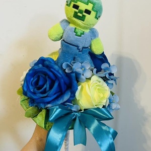 Minecraft ballagási csokor ember alakzatú, Otthon & Életmód, Virágdekoráció, Virágok, Virágcsokor, Virágkötés, MESKA