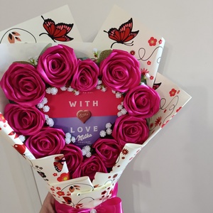 Ballagó csokor  - otthon & életmód - virágdekoráció - virágok - virágcsokor - Meska.hu