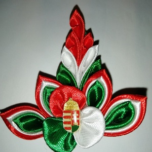 Kokárda csúcsos - ékszer - kitűző és bross - Meska.hu