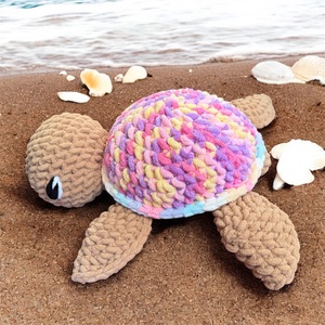 Horgolt színes tengeri teknős (amigurumi) - játék & sport - plüssállat & játékfigura - más figura - Meska.hu