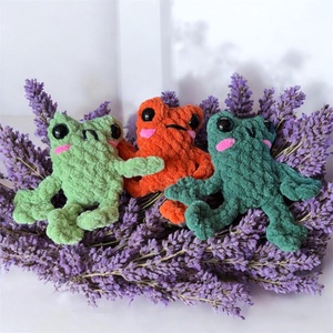 Horgolt mini lábas béka plüss (narancs, világoszöld, sötétzöld) - játék & sport - plüssállat & játékfigura - béka - Meska.hu