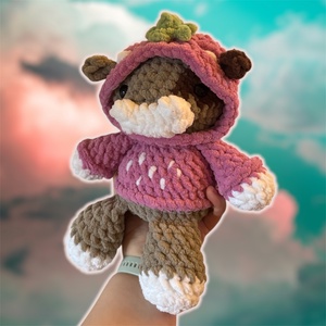 Horgolt tehén eper kapucniban, Játék & Sport, Plüssállat & Játékfigura, Más figura, , MESKA