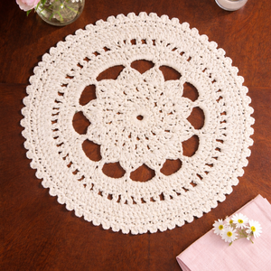 Horgolt terítő, Otthon & Életmód, Lakástextil, Abrosz, terítő, Díszterítő polcra, komódra, , MESKA