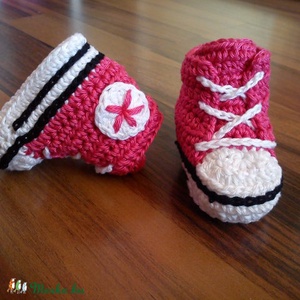 horgolt converse cipő - Meska.hu