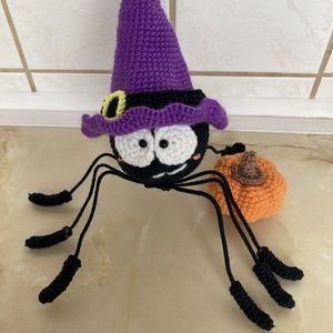 Pókocska tökkel - otthon & életmód - dekoráció - asztal és polc dekoráció - asztaldísz - Meska.hu Pókocska tökkel - otthon & életmód - dekoráció - asztal és polc dekoráció - asztaldísz - Meska.hu