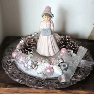 Karácsonyi asztaldísz nosztalgia figurával  - karácsony - adventi díszek - adventi asztaldísz - Meska.hu