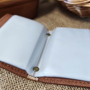 Domborított díszítésű kártyatartó - táska & tok - pénztárca & más tok - kártyatartó & irattartó - Meska.hu