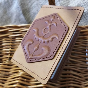 Domborított díszítésű kártyatartó, Táska & Tok, Pénztárca & Más tok, Kártyatartó & Irattartó, Bőrművesség, MESKA
