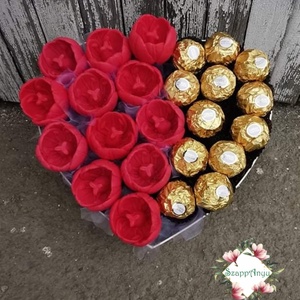 Rózsa és Ferrero box - Meska.hu