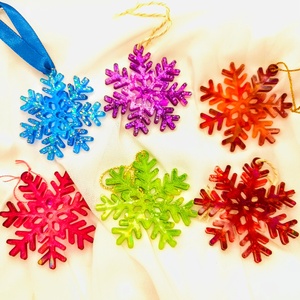 Színes hópehely díszek, Karácsony, Karácsonyi lakásdekoráció, Karácsonyfadíszek, Mindenmás, MESKA