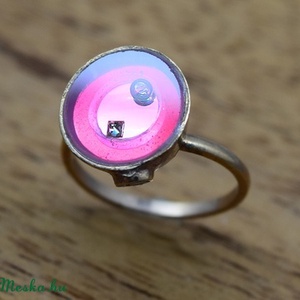 Rózsák Tere Templomának üvegéből gyűrű  - Meska.hu