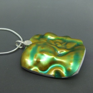 Zsolnay Szőlőszüret vázából medál -  - Meska.hu