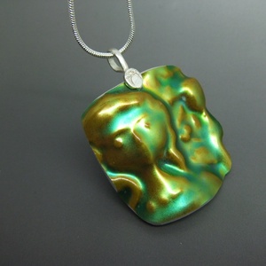 Zsolnay Szőlőszüret vázából medál - Meska.hu