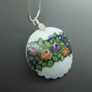 Antik szecessziós porcelán kiöntőből csiszolt medál - Meska.hu