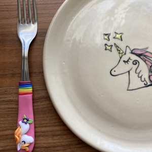 Reggelizős tányér, étkészlet felirattal, rajzzal, evőeszköz készlettel (süthető gyurma evőeszköz vég) - otthon & életmód - konyhafelszerelés, tálalás - tálalás - tányér & étkészlet - Meska.hu